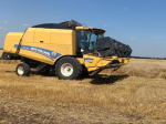 🌾 В Токмакском муниципальном округе полным ходом идёт уборочная кампания ранних полевых культур..